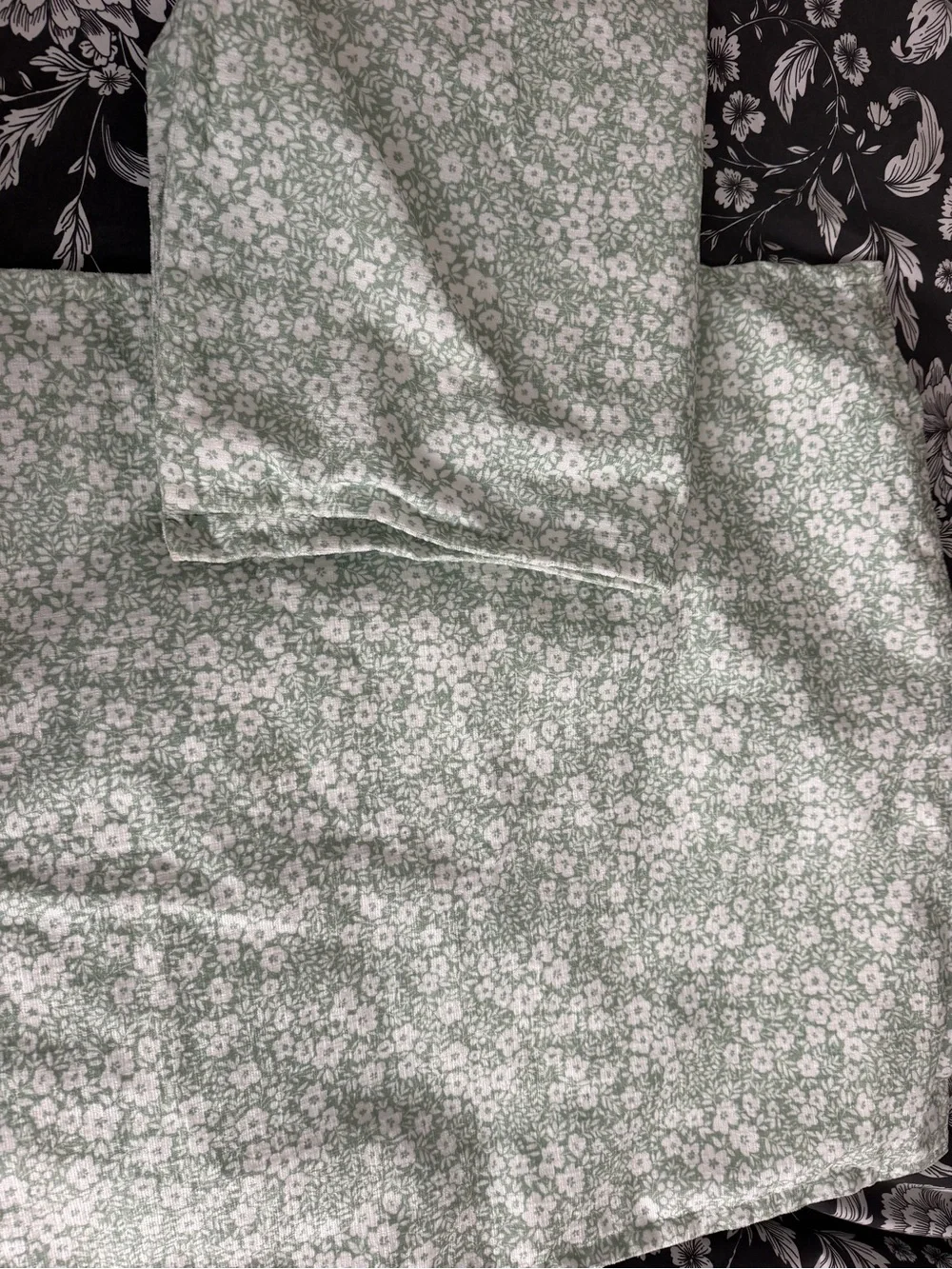 Green White Floral Decorative Pillow Covers